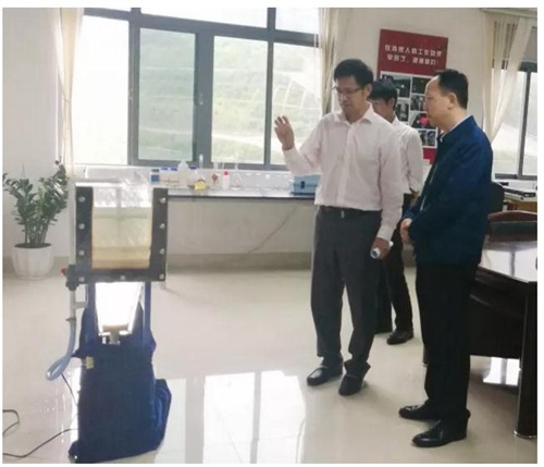 珠海市科技立异局局长王雷一行到珠海鸿运国际水务调研